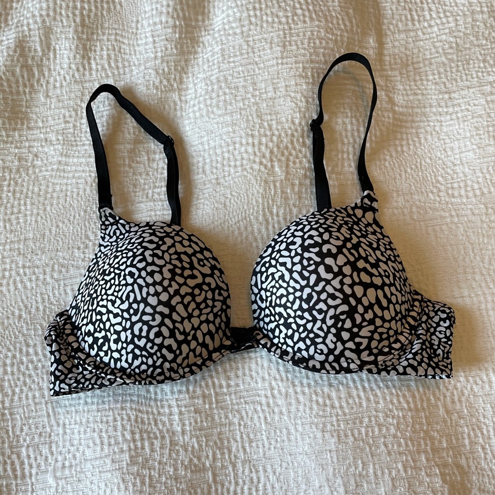 Victoria’s Secret Push-Up Bra 34B